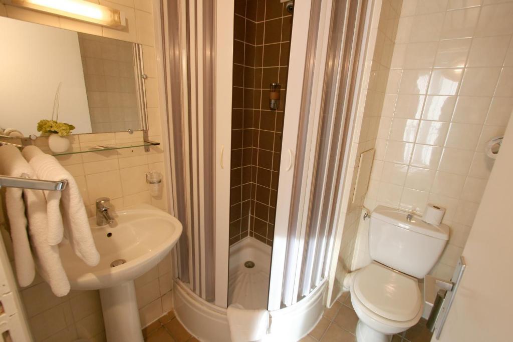 Hotel Denfert-Montparnasse París Habitación foto